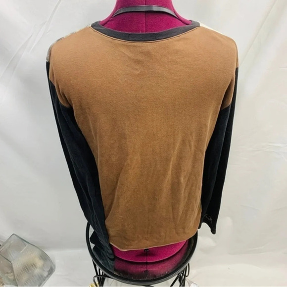Cirque Du Soleil long sleeved shirt - Picture 7 of 8